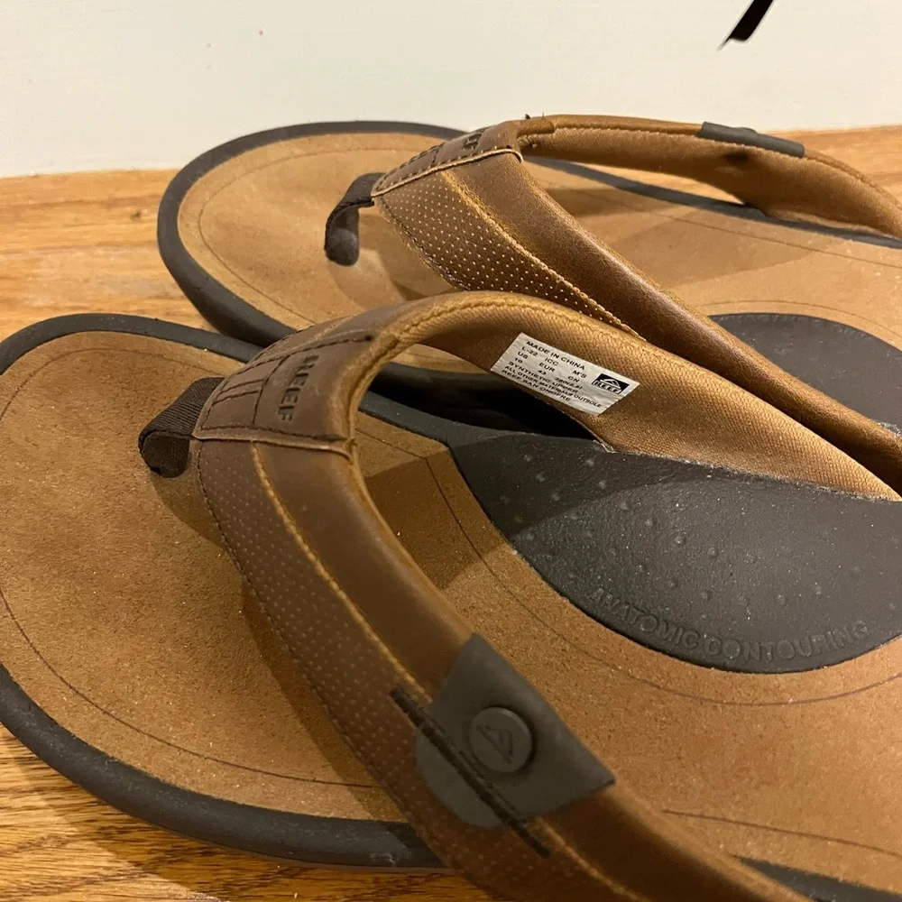 Reef Men's Brown Sandals - Picture 2 of 5
